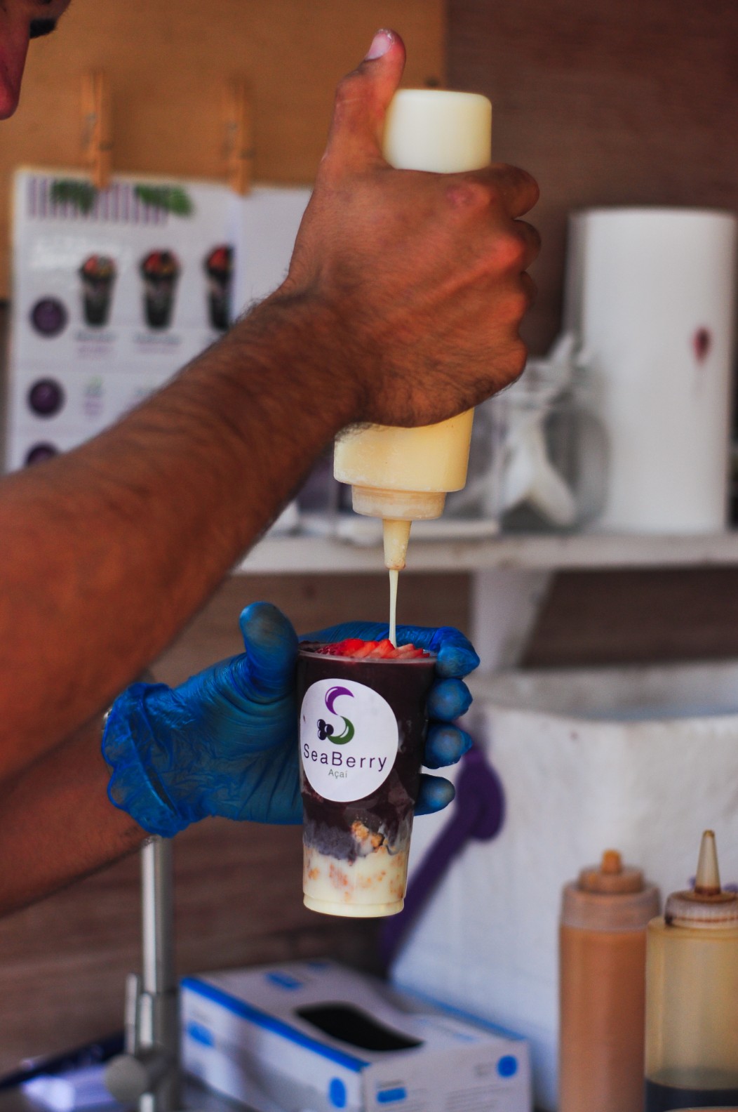 SeaBerry açaí with fresh tropical fruit